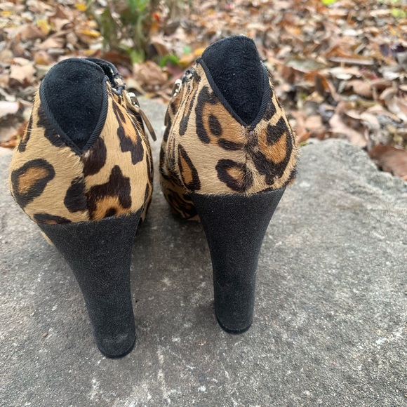 Leopard shoes Sam Edelman Felix Calf Hair Bootie size 7M - Picture 6 of 10